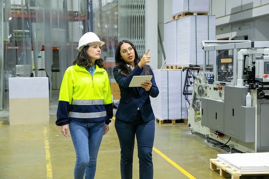 6 Benefits of Executives Walking the Floor & Engaging Your People