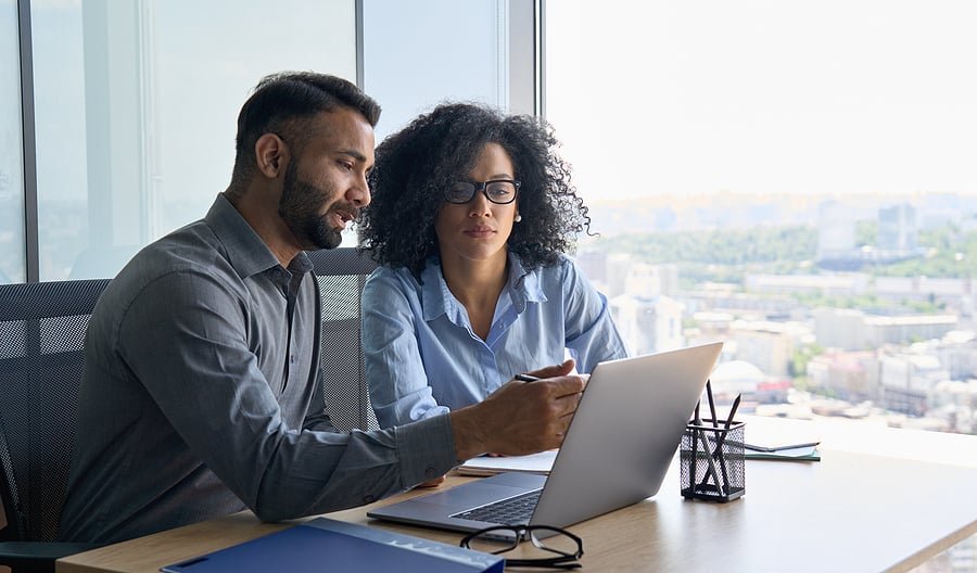 6 Pros and Cons of Operations Management Consultants